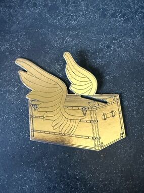 Louis Vuitton Metallic Gold Winged Trunk Tag Patch 2025